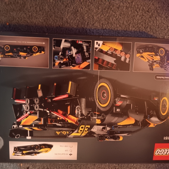 LEGO Technic Bugatti Race Car - Yellow and Black - Picture 2 of 4